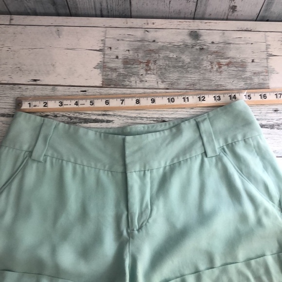 Alice & Olivia Cady Cuff Short Skylight Aqua - Picture 7 of 11